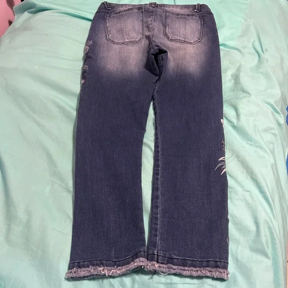 Democracy Blue Floral Straight Leg Jeans - Picture 9 of 9